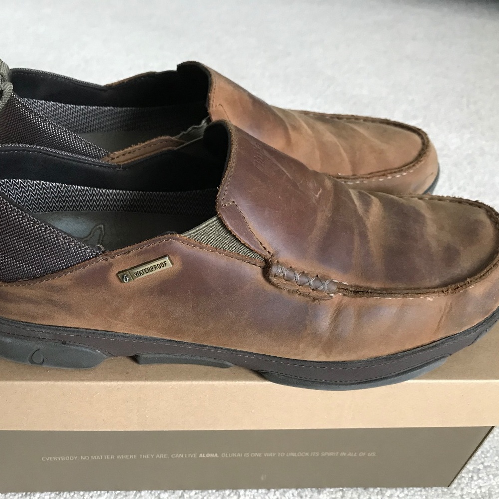 OluKai slip-on leather shoes